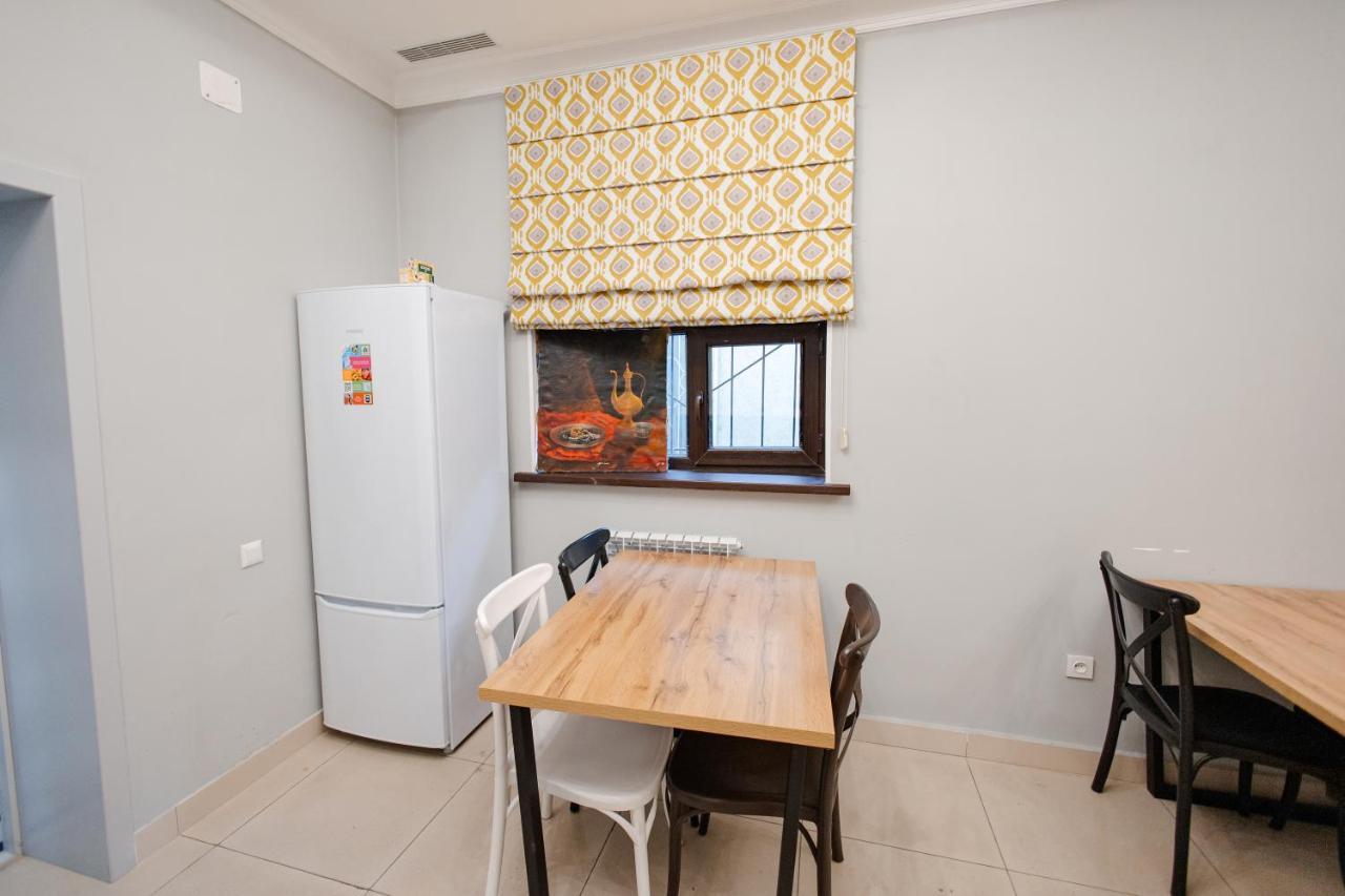 281 Hostel Bishkek Luaran gambar